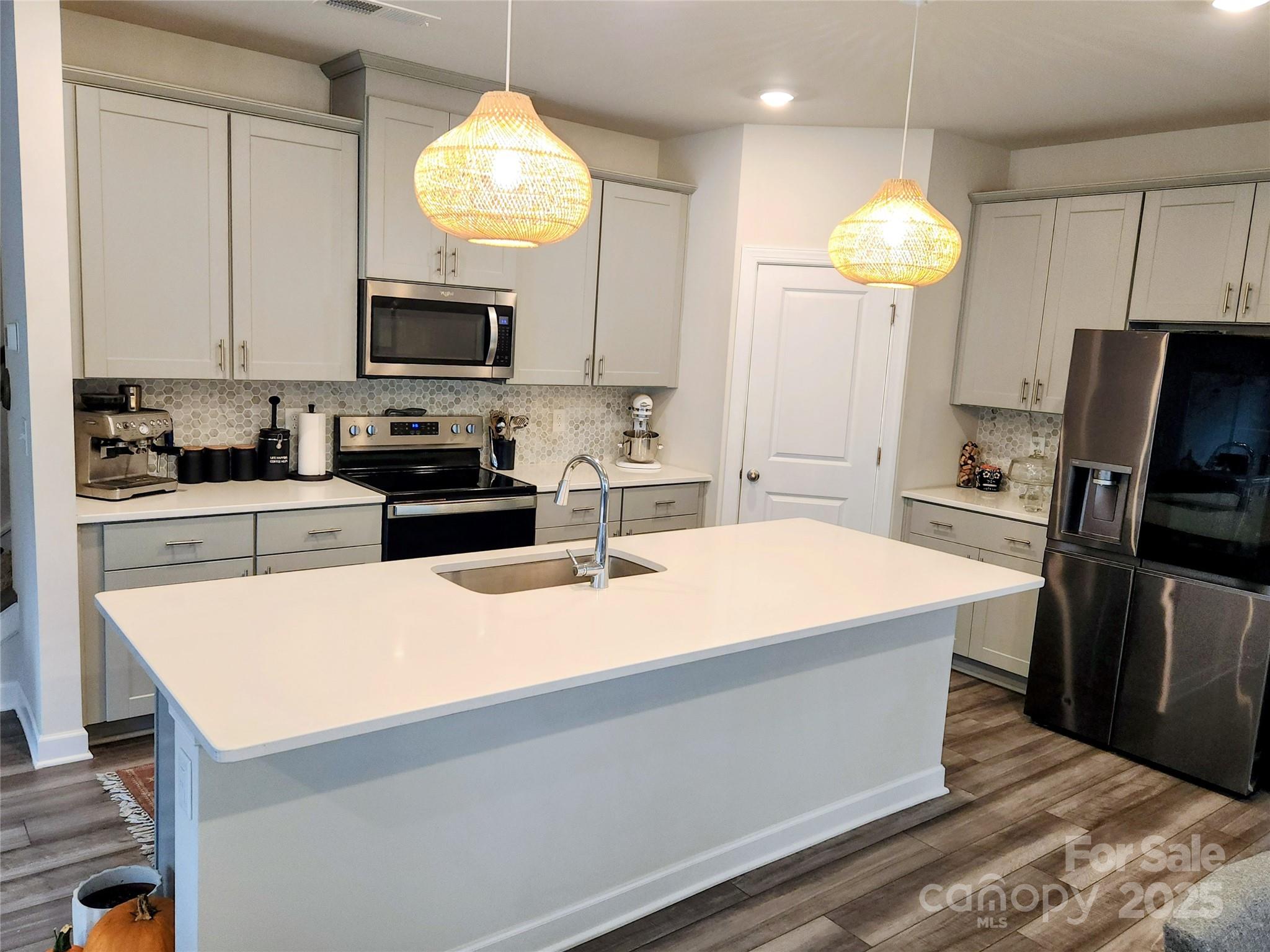 3873 County Down Avenue Kannapolis NC 28081