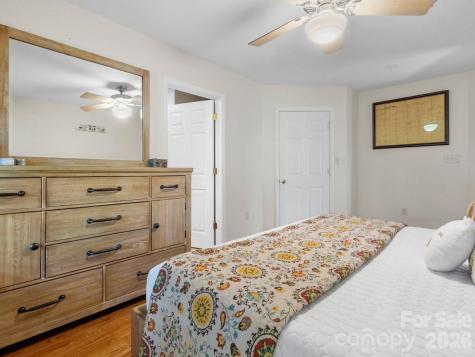 31 Bear Den Road Asheville NC 28805