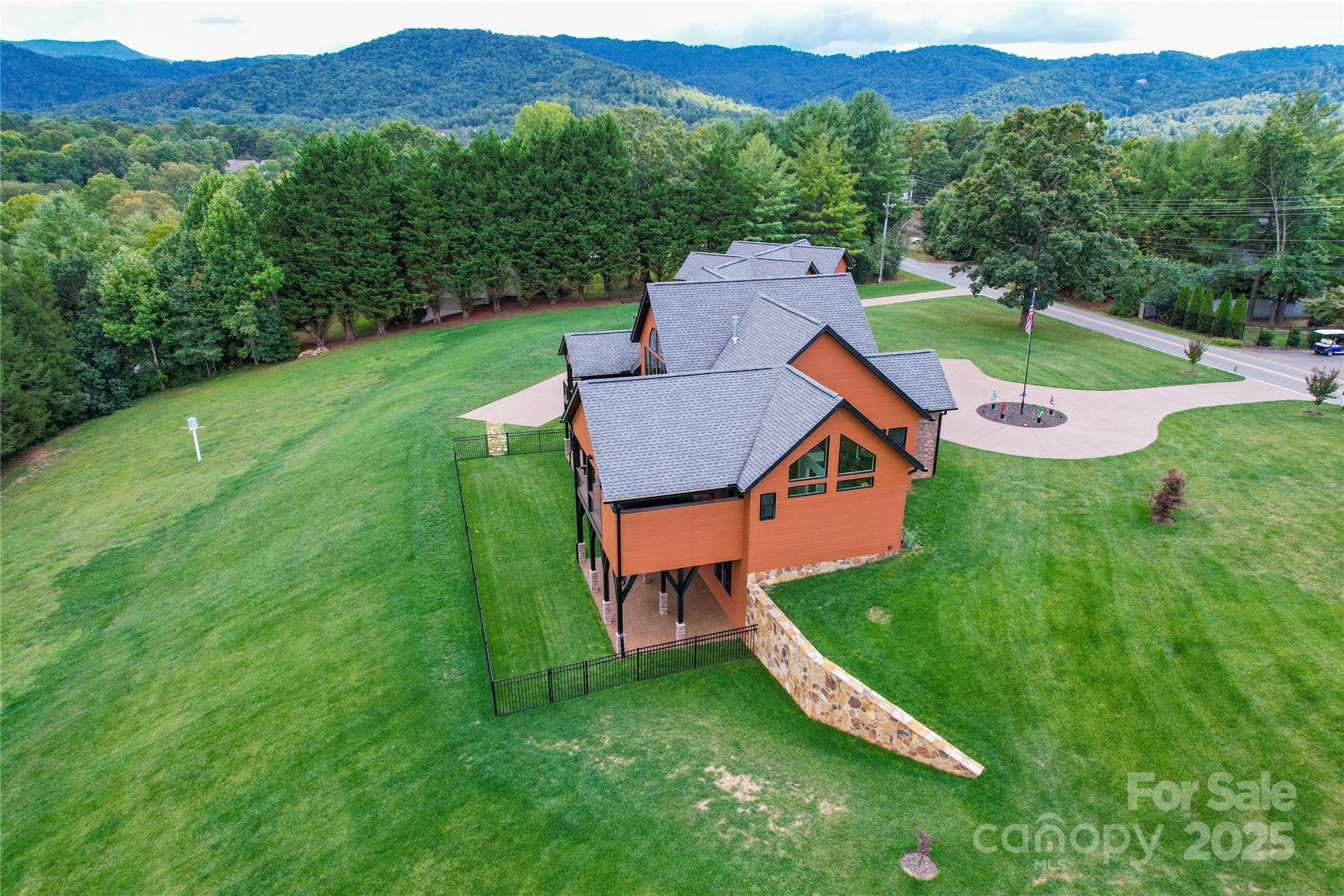 57 Union Chapel Road Weaverville NC 28787