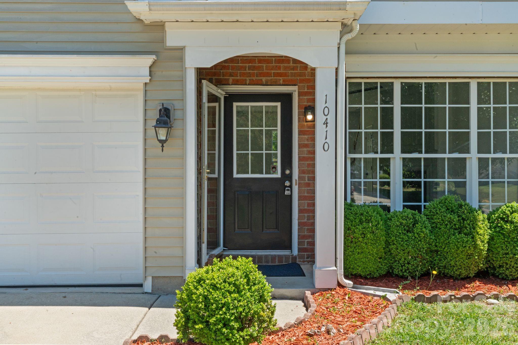 10410 Roundleaf Drive Charlotte NC 28213