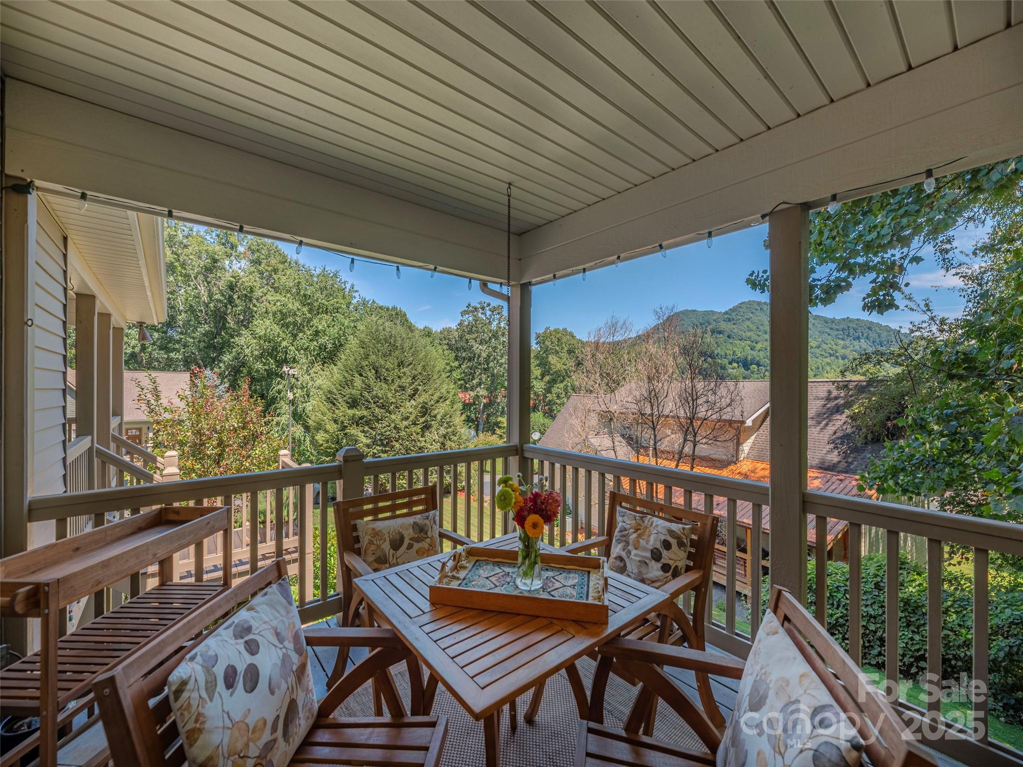 105 Deer Glade Lane Waynesville NC 28786