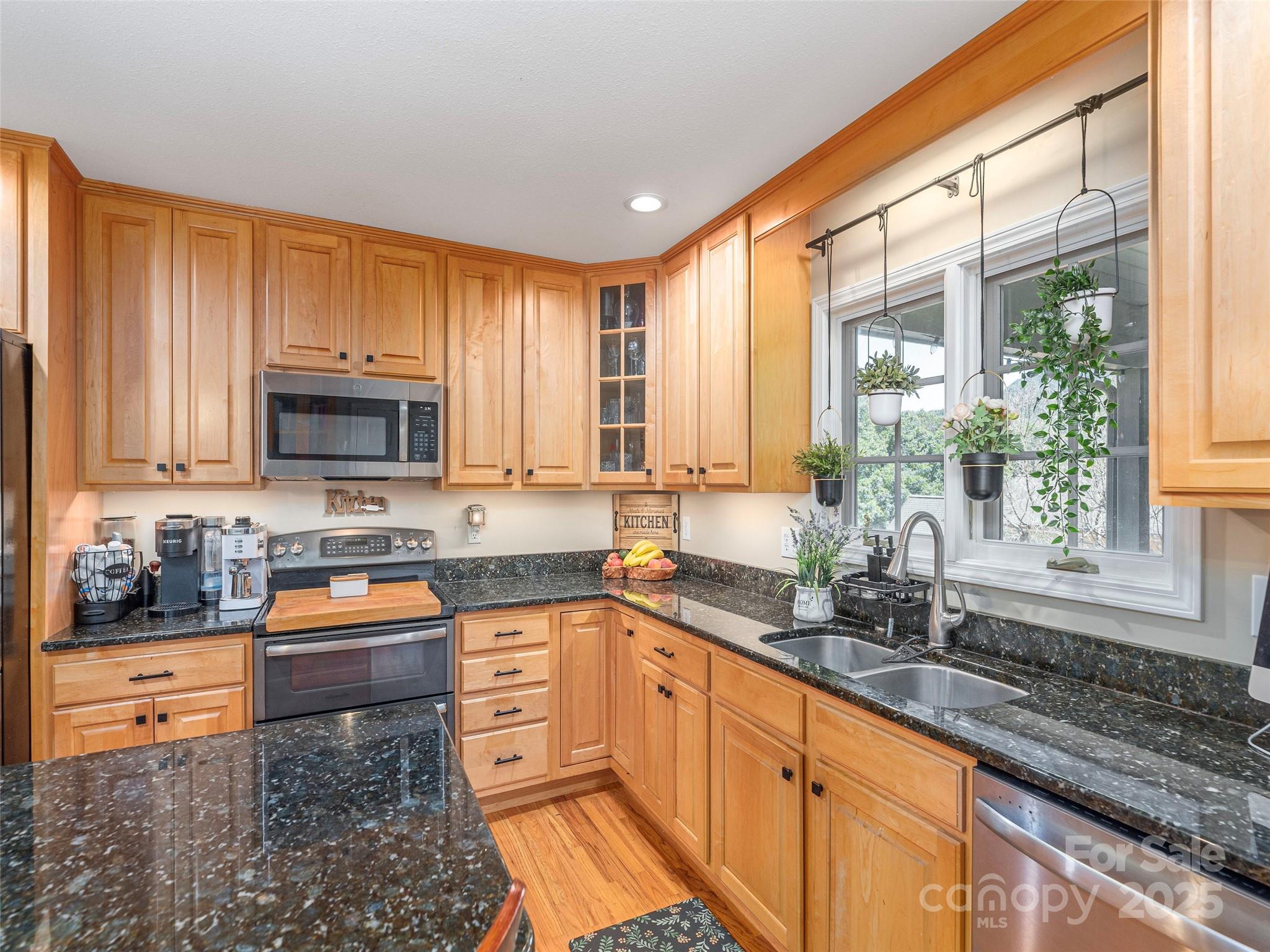 105 Deer Glade Lane Waynesville NC 28786