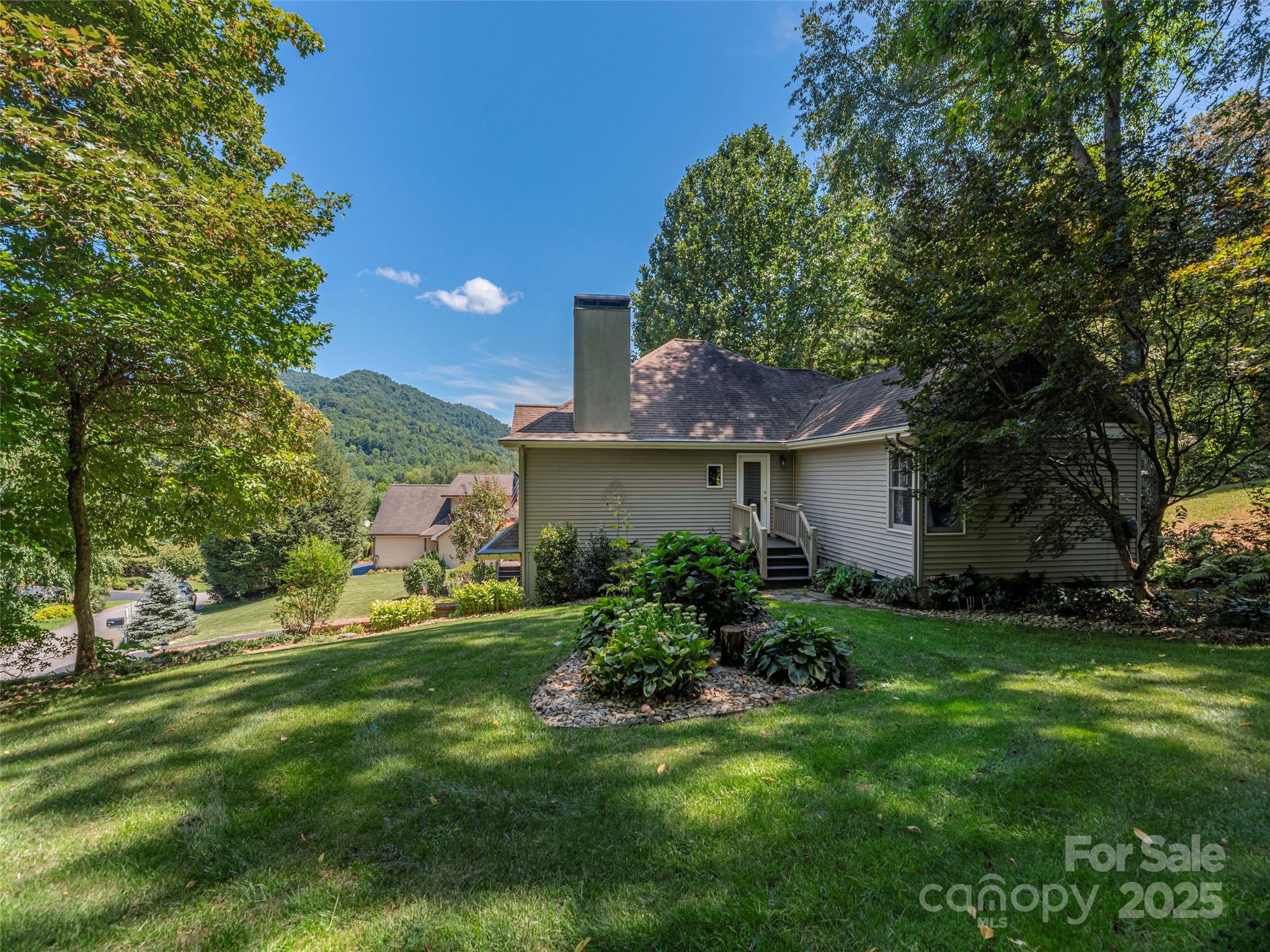 105 Deer Glade Lane Waynesville NC 28786