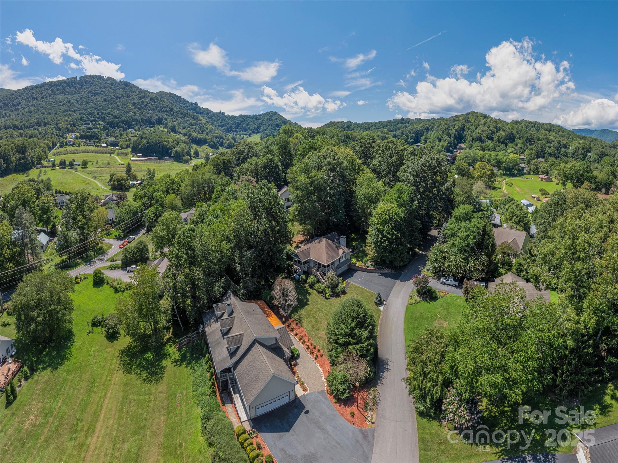 105 Deer Glade Lane Waynesville NC 28786