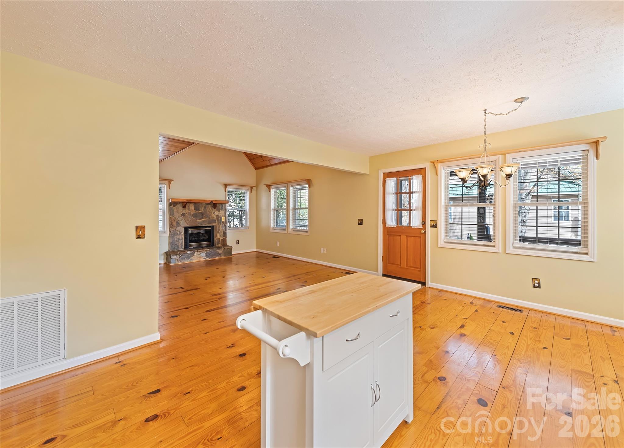 41 Trapper Lane Waynesville NC 28785