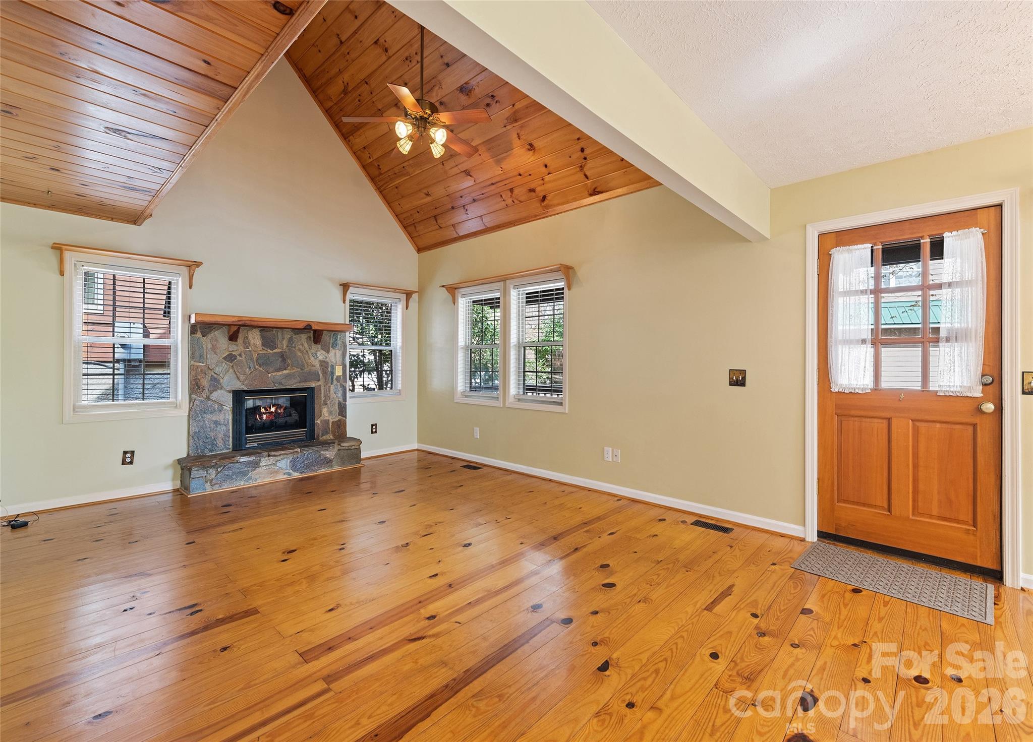 41 Trapper Lane Waynesville NC 28785