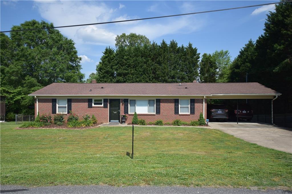 2675 West View Acres Street Hickory NC 28601
