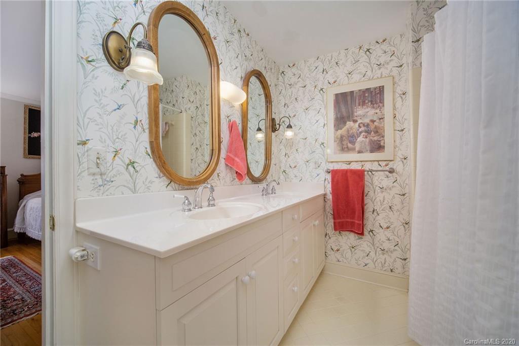 819 Ashmeade Road Charlotte NC 28211
