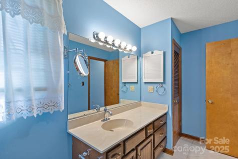 13C Windflower Court Asheville NC 28805