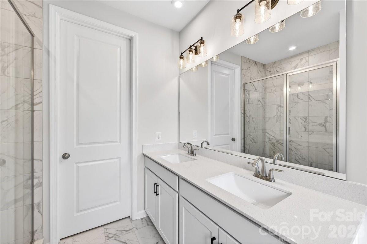 6053 Longar Lane Charlotte NC 28269