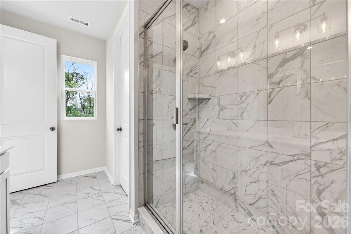 6053 Longar Lane Charlotte NC 28269
