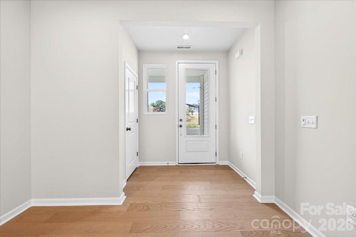 6053 Longar Lane Charlotte NC 28269