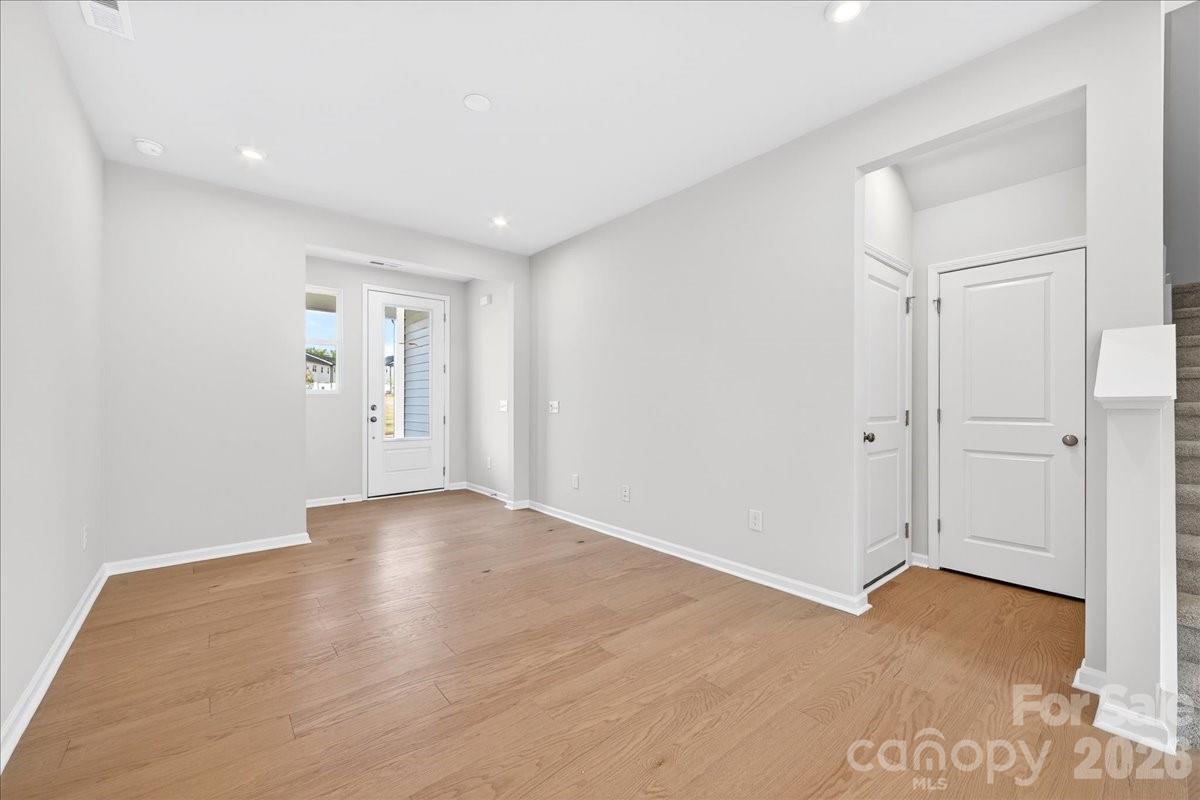 6053 Longar Lane Charlotte NC 28269