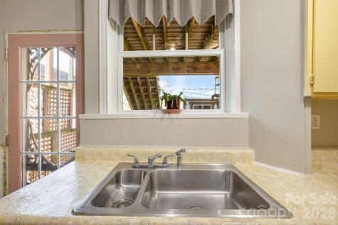 174 Dorchester Avenue Asheville NC 28806