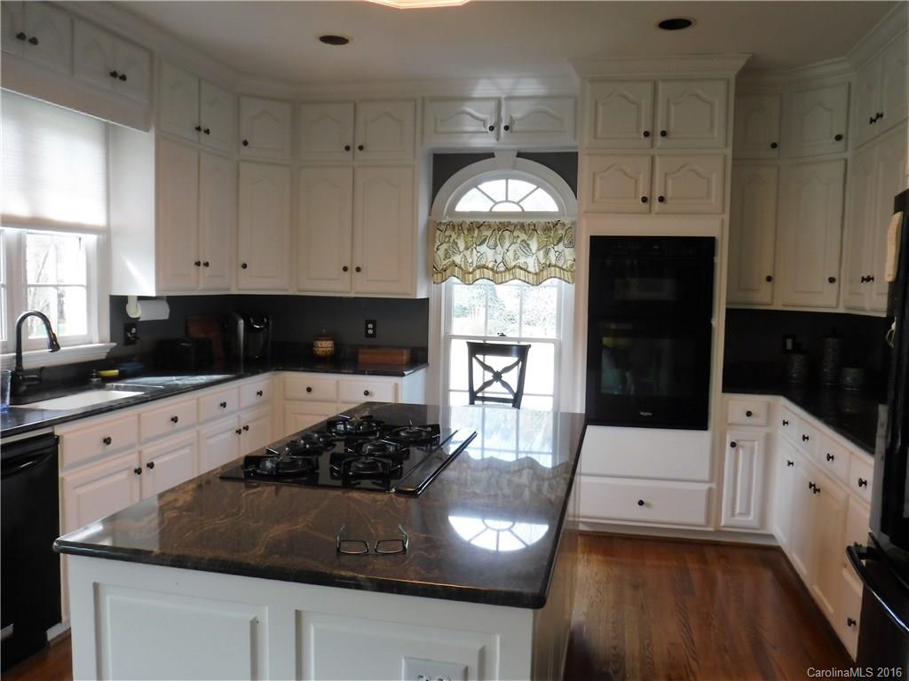 4809 Coburn Court Charlotte NC 28277