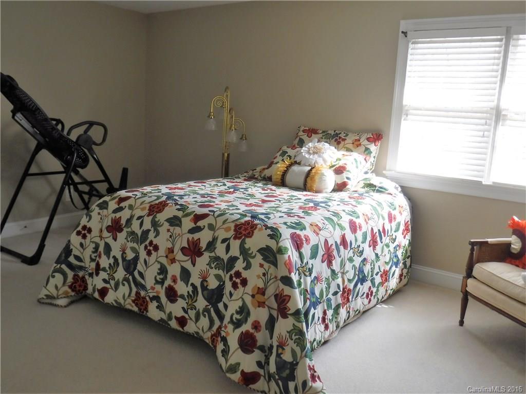 4809 Coburn Court Charlotte NC 28277