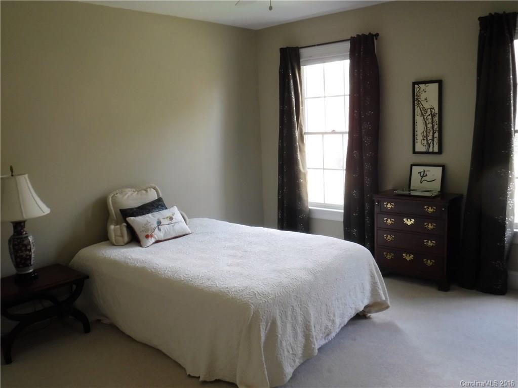 4809 Coburn Court Charlotte NC 28277