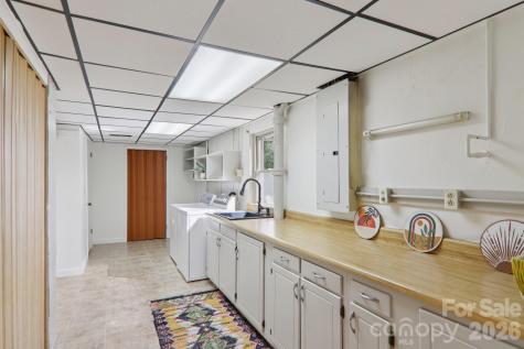 10 S Oak Forest Drive Asheville NC 28803