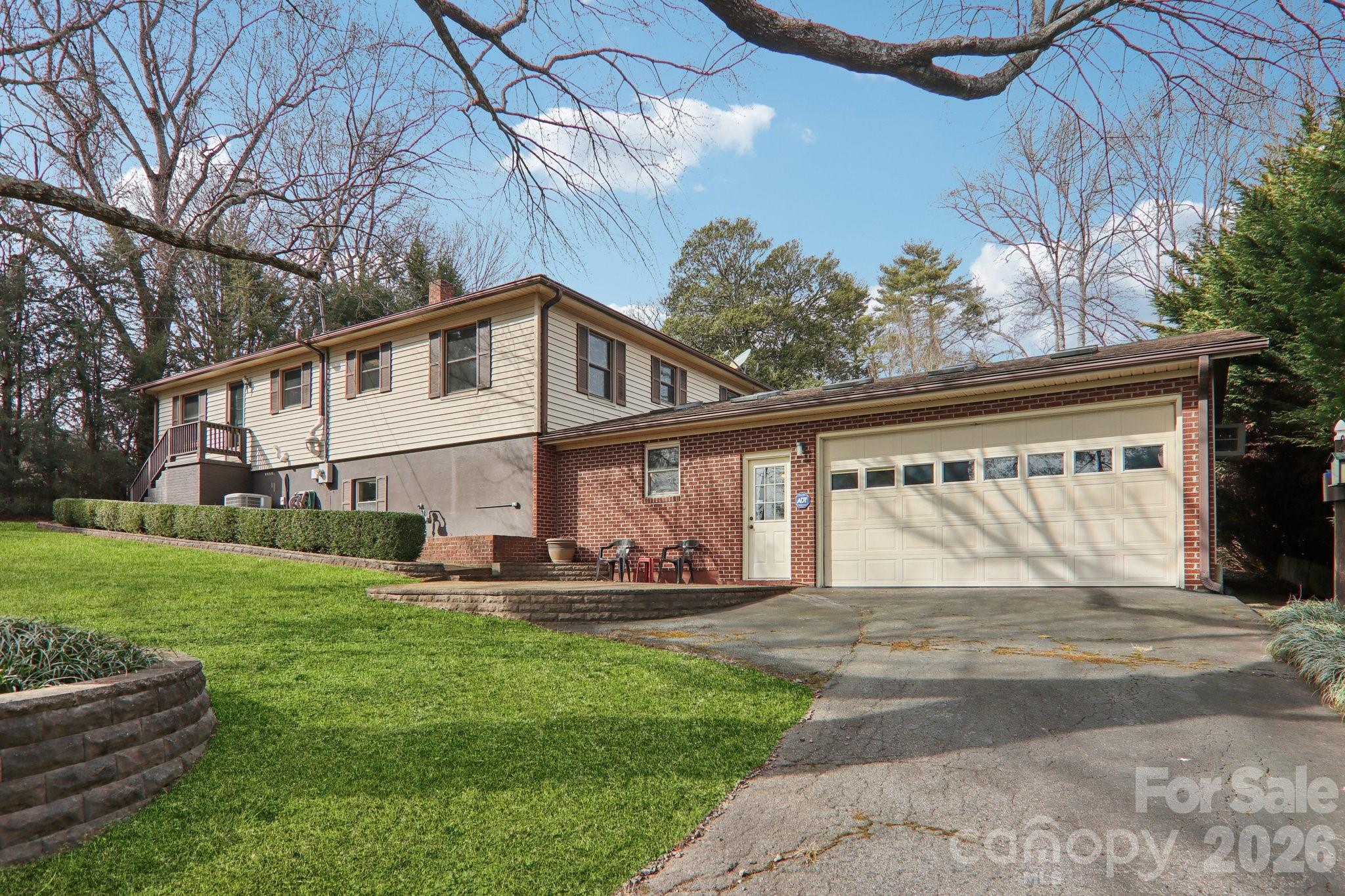 10 S Oak Forest Drive Asheville NC 28803