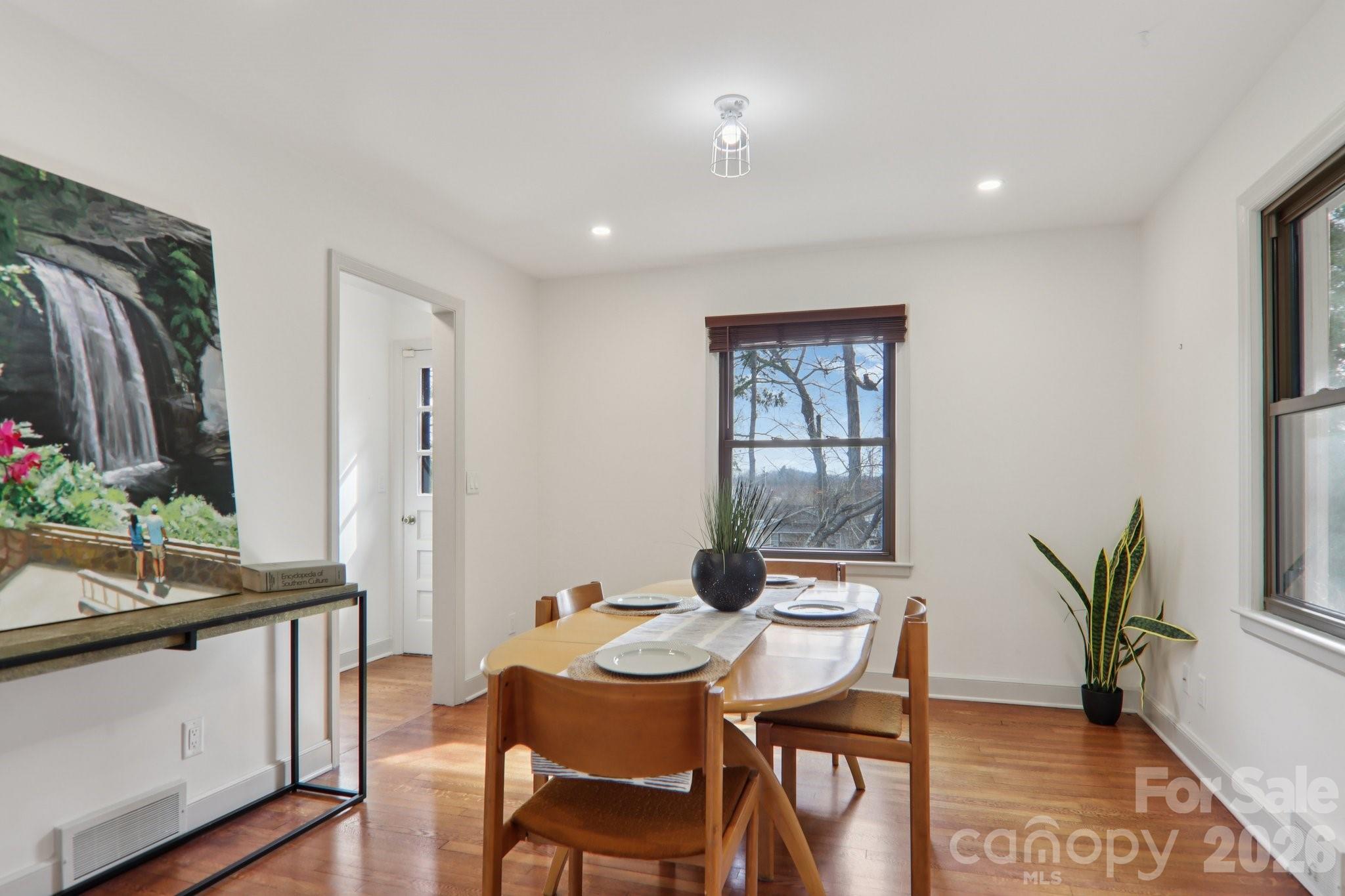 10 S Oak Forest Drive Asheville NC 28803