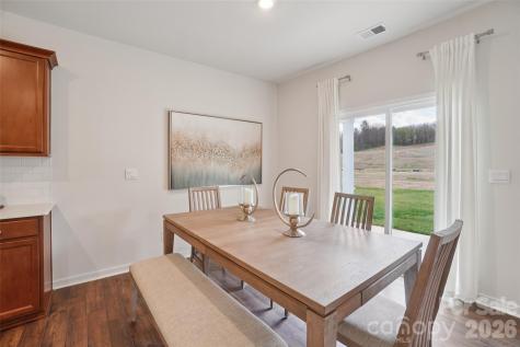 628 Country Oak Drive Asheville NC 28804