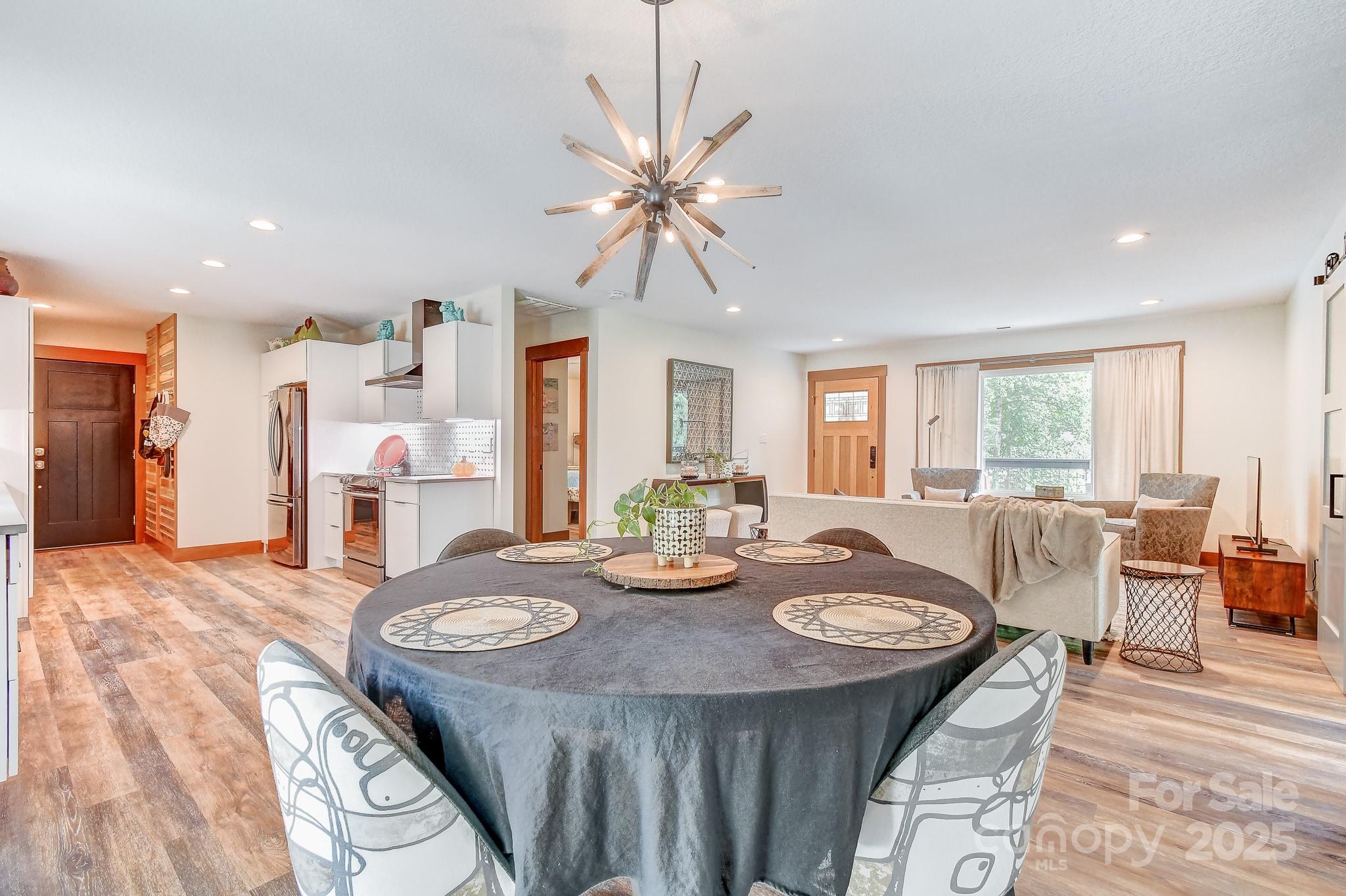 9 Oakwood Drive Weaverville NC 28787