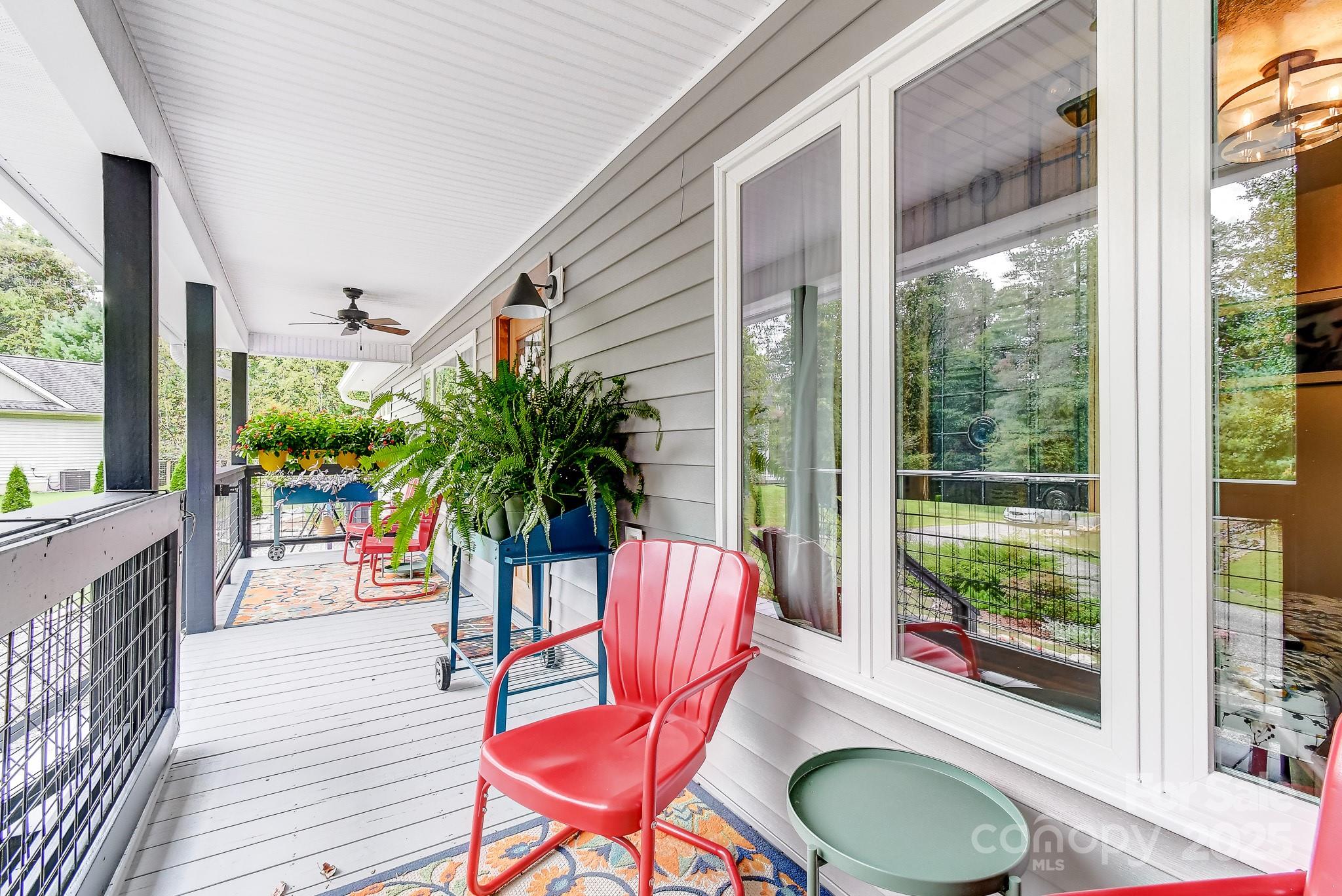 9 Oakwood Drive Weaverville NC 28787