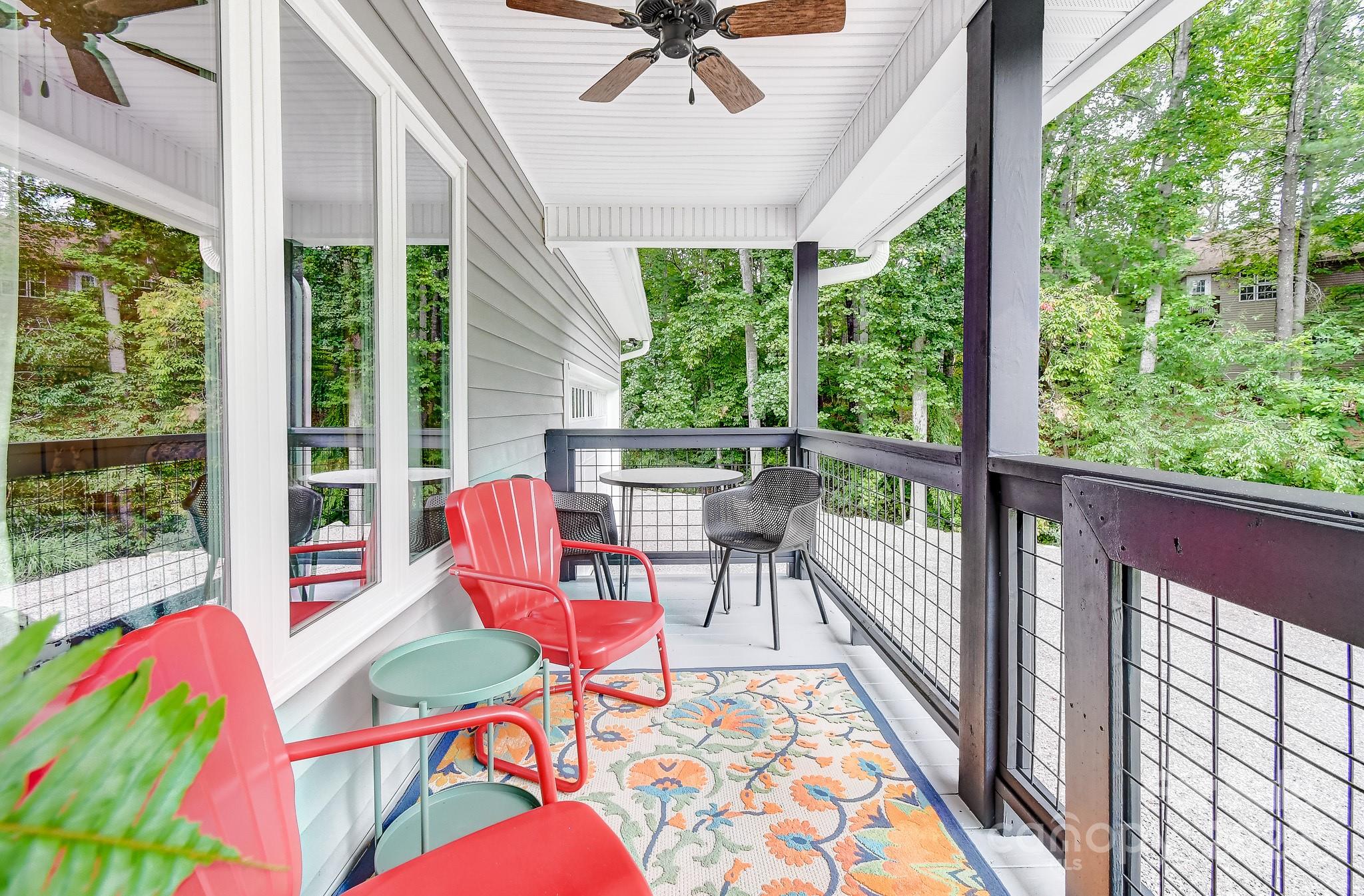 9 Oakwood Drive Weaverville NC 28787