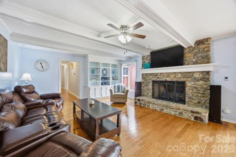 1215 Hillside Drive Gastonia NC 28052