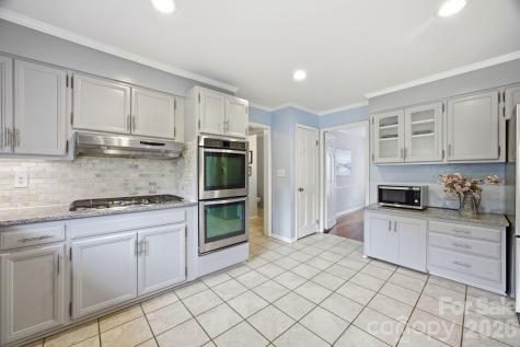 1215 Hillside Drive Gastonia NC 28052