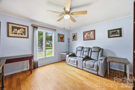 1215 Hillside Drive Gastonia NC 28052