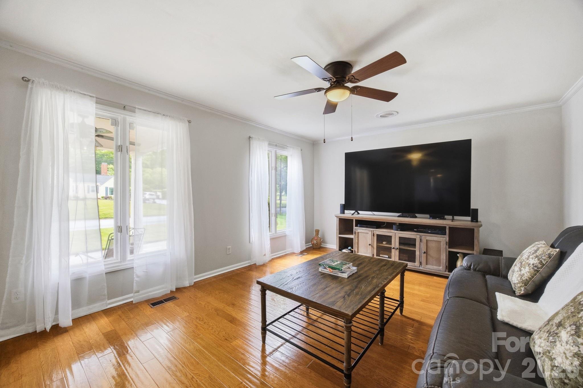 1215 Hillside Drive Gastonia NC 28052