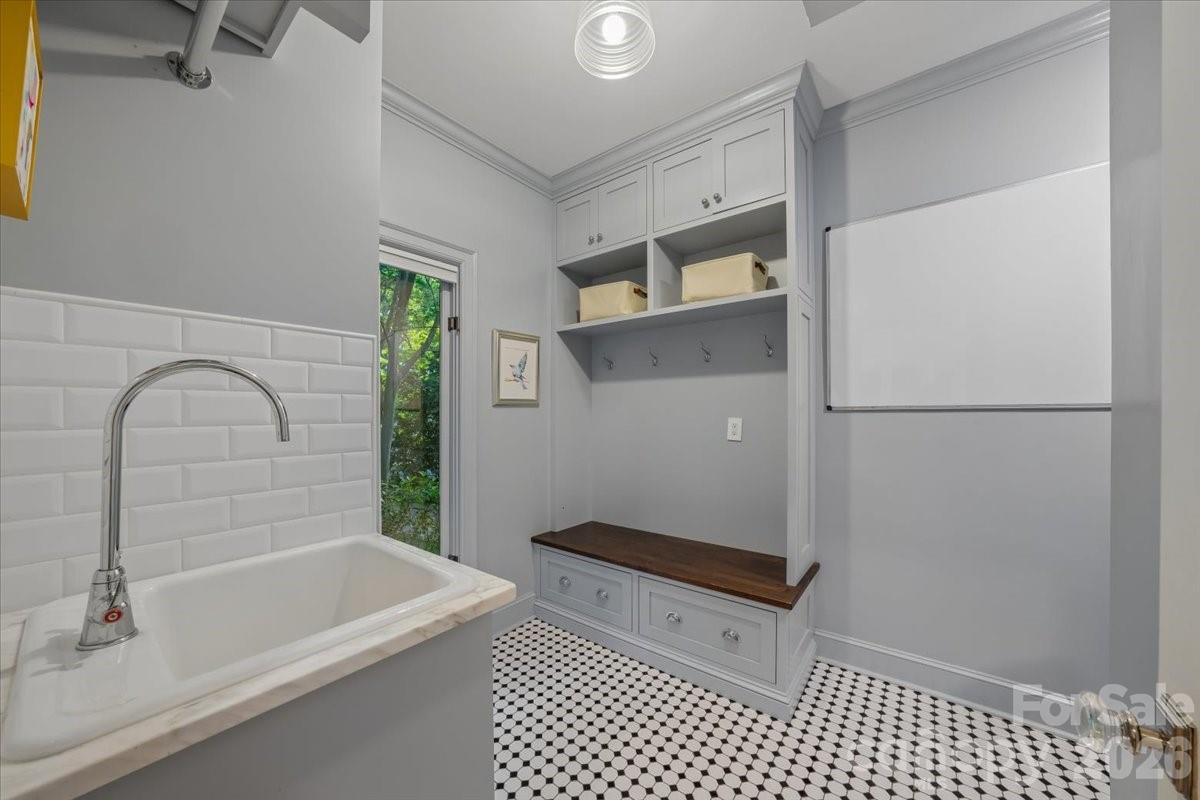 5631 Colony Road Charlotte NC 28226