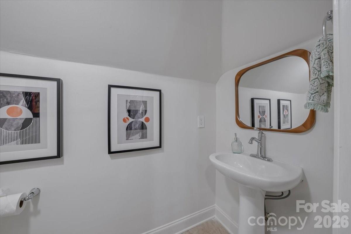 5631 Colony Road Charlotte NC 28226