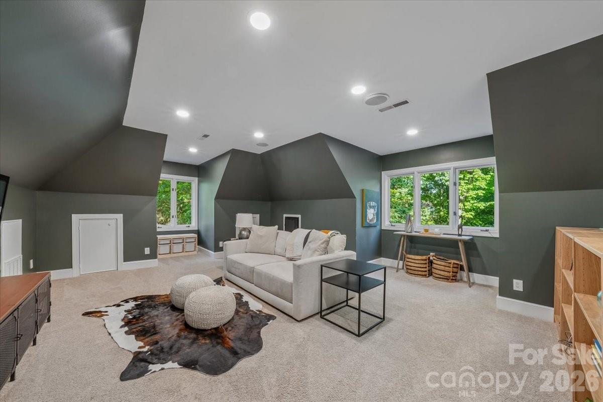 5631 Colony Road Charlotte NC 28226
