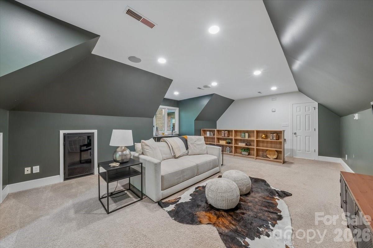 5631 Colony Road Charlotte NC 28226