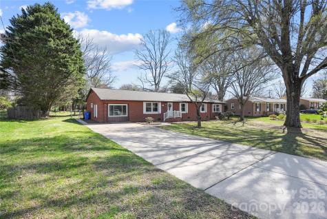 846 S Magnolia Street Mooresville NC 28115