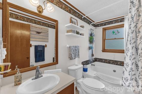60 Pine View Road Newland NC 28657