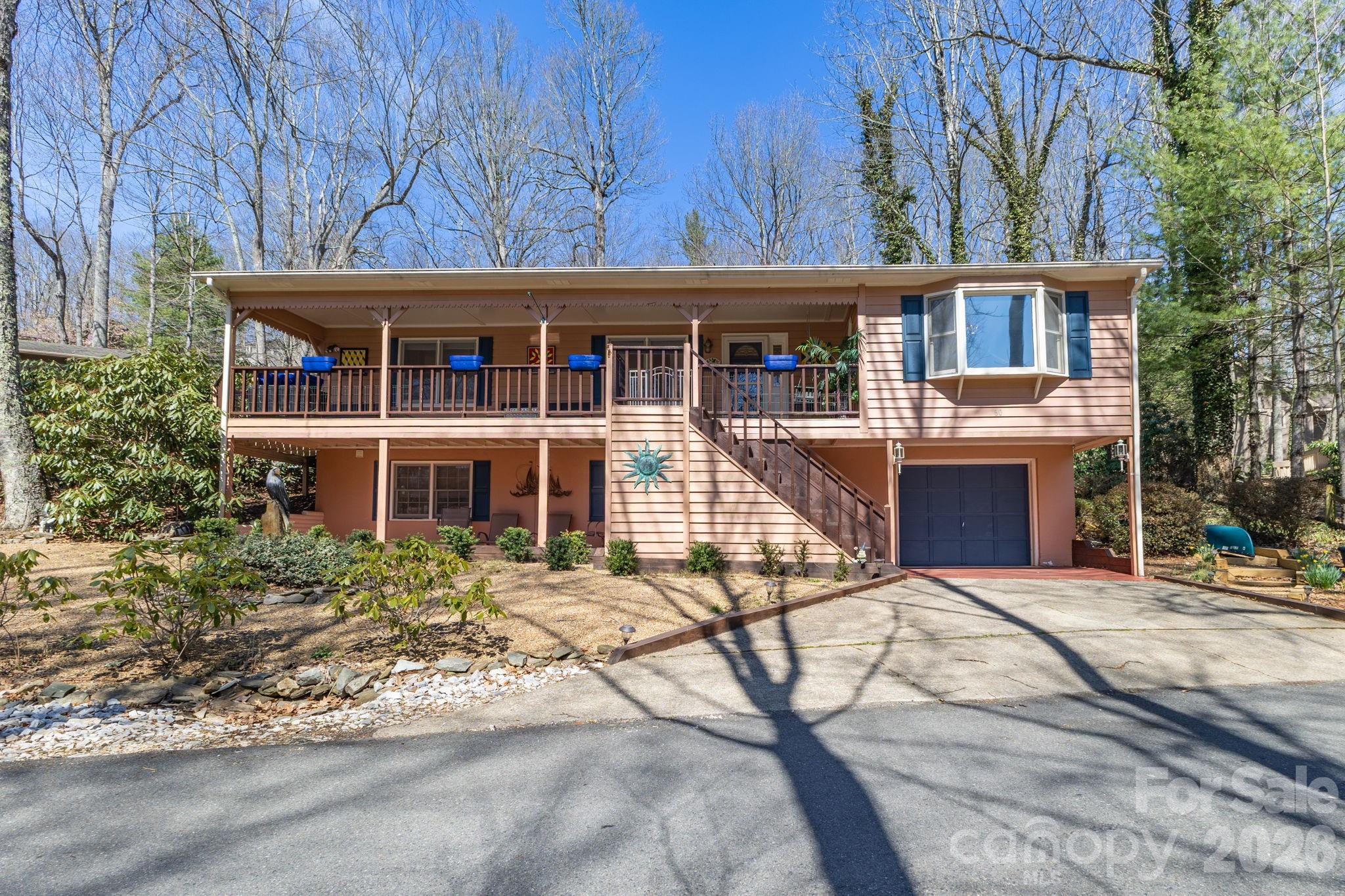 60 Pine View Road Newland NC 28657
