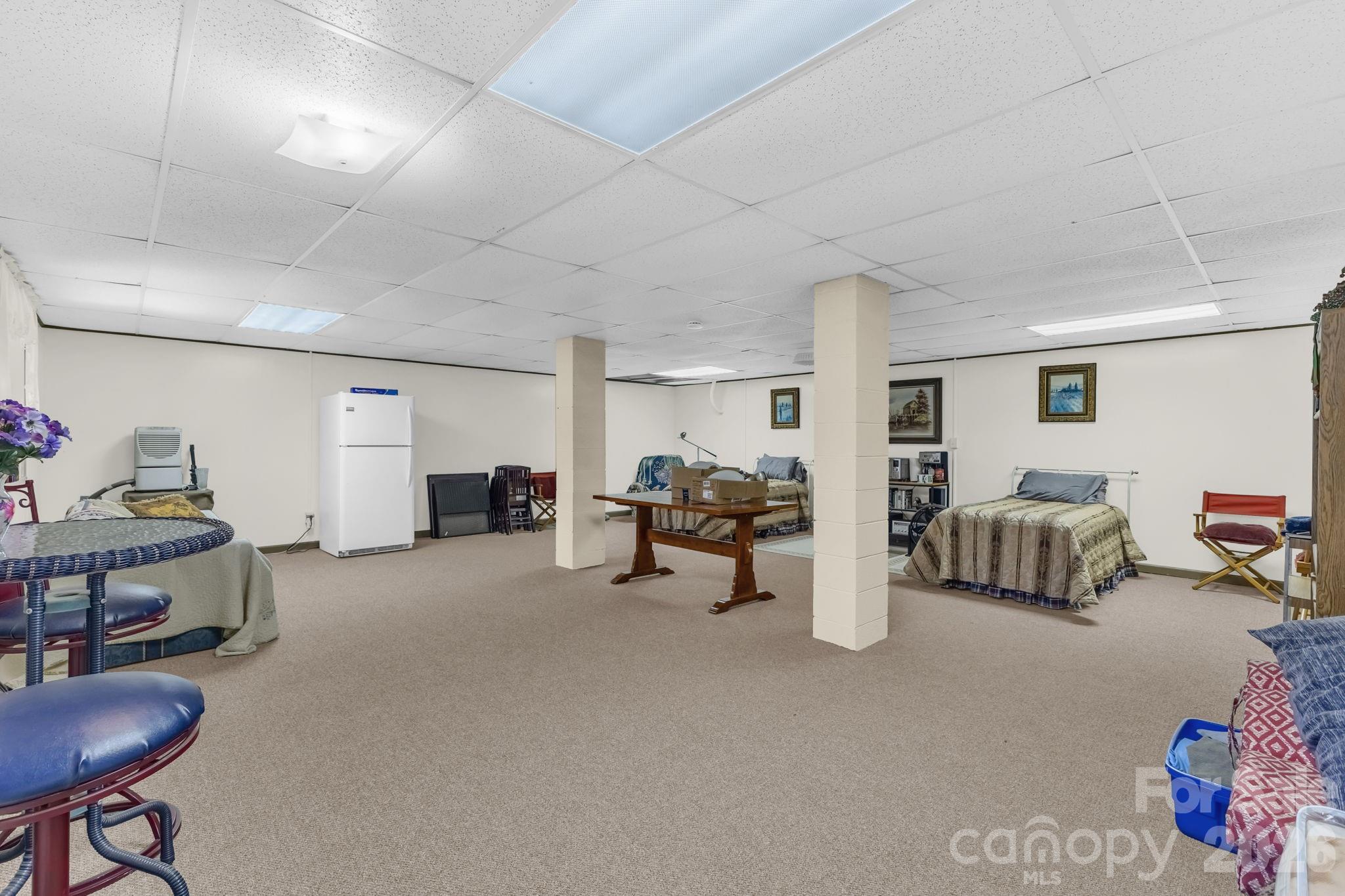 60 Pine View Road Newland NC 28657