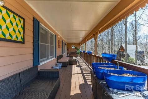 60 Pine View Road Newland NC 28657