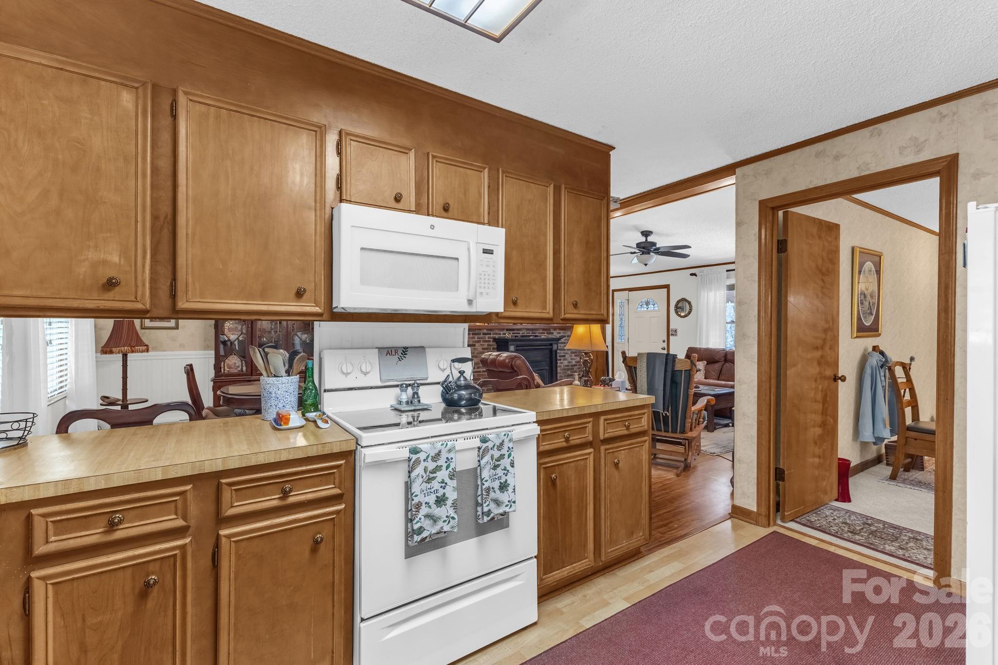 60 Pine View Road Newland NC 28657