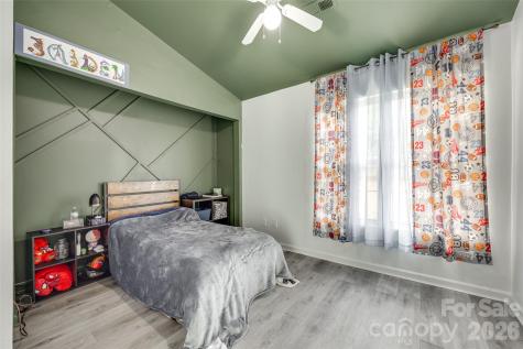 7442 Crestside Lane Charlotte NC 28227