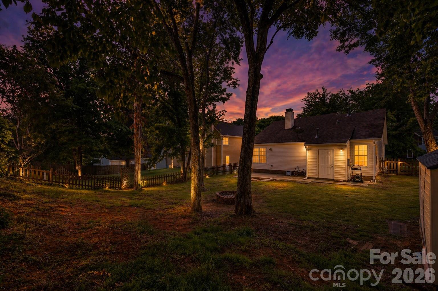 7442 Crestside Lane Charlotte NC 28227