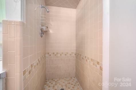 17 Braddock Way Asheville NC 28803