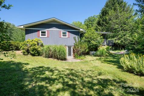 17 Braddock Way Asheville NC 28803