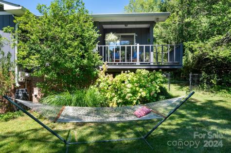 17 Braddock Way Asheville NC 28803