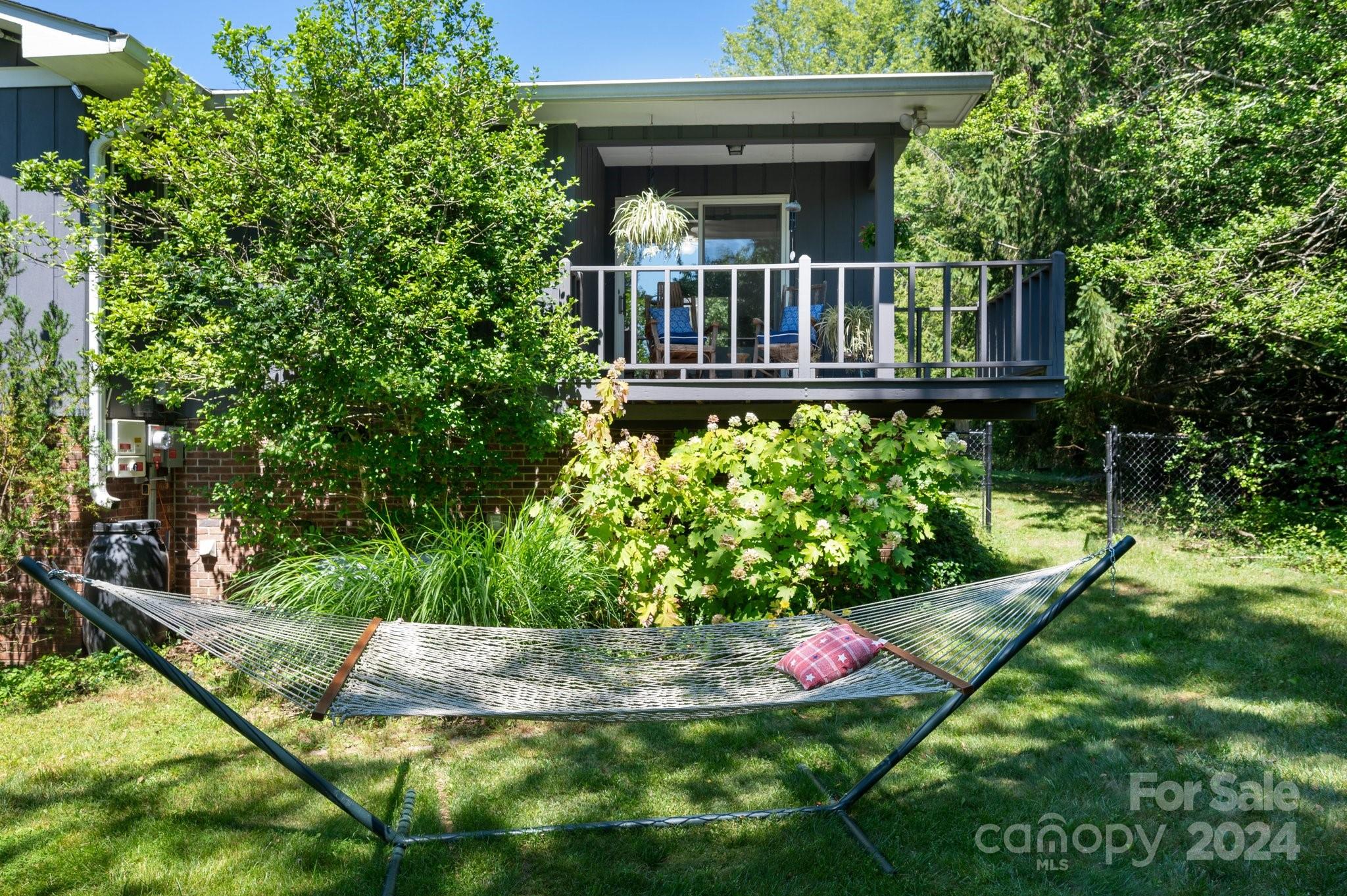 17 Braddock Way Asheville NC 28803
