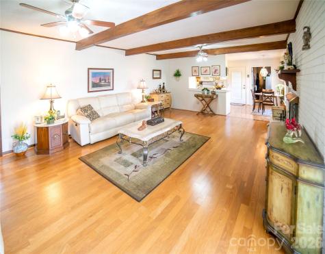 1015 Woodbine Place NE Lenoir NC 28645