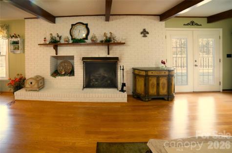 1015 Woodbine Place NE Lenoir NC 28645